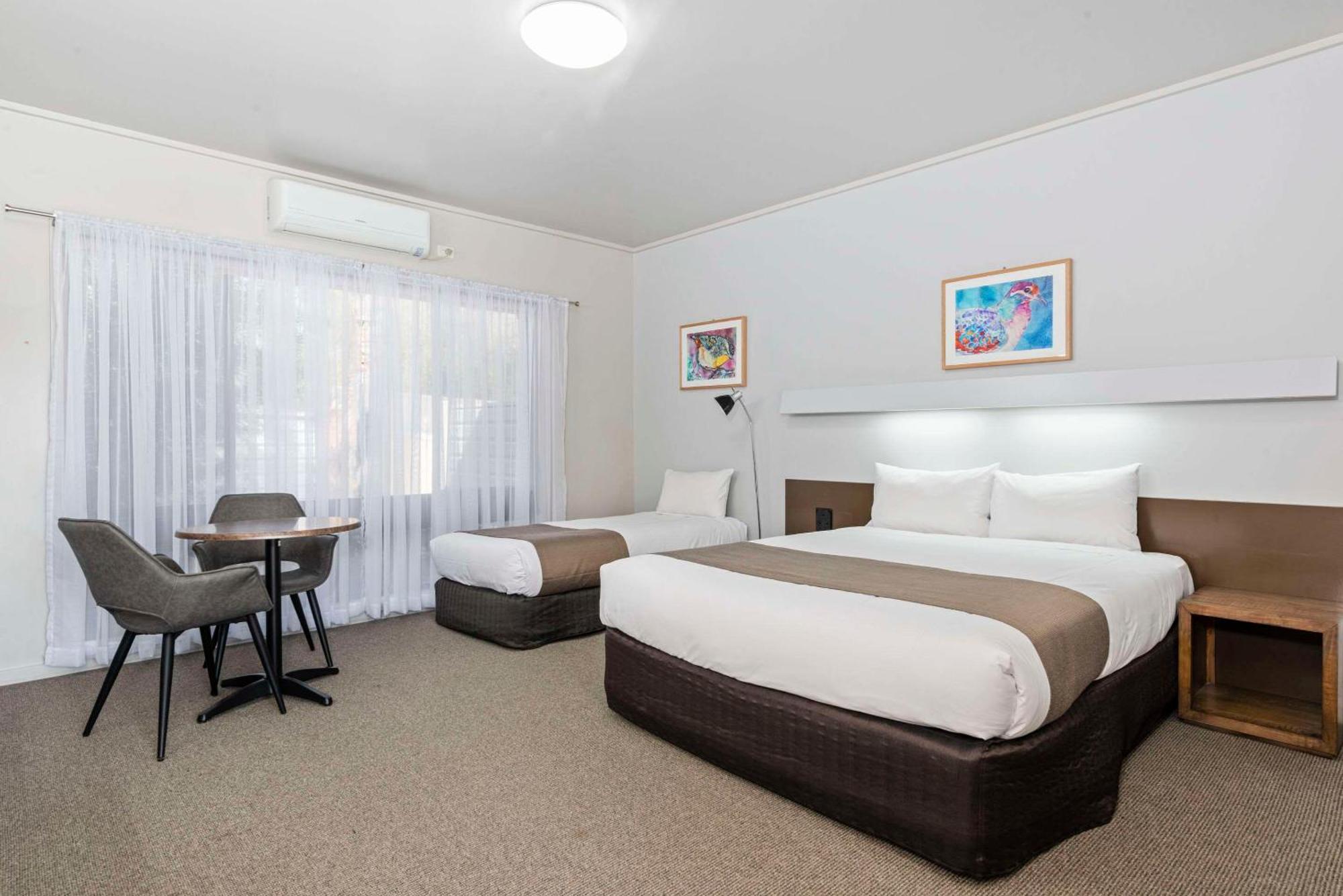 Comfort Inn Clubarham ภายนอก รูปภาพ